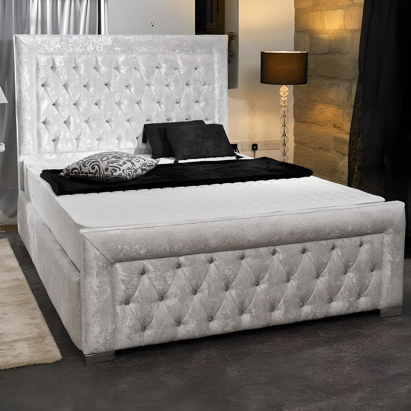 Luxury Hilton Bed