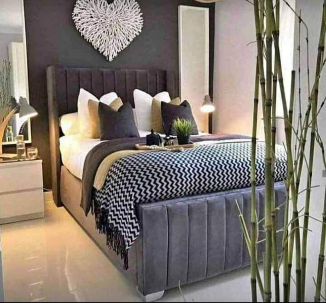 Luxury Oxford Wingback Bed With Mattress